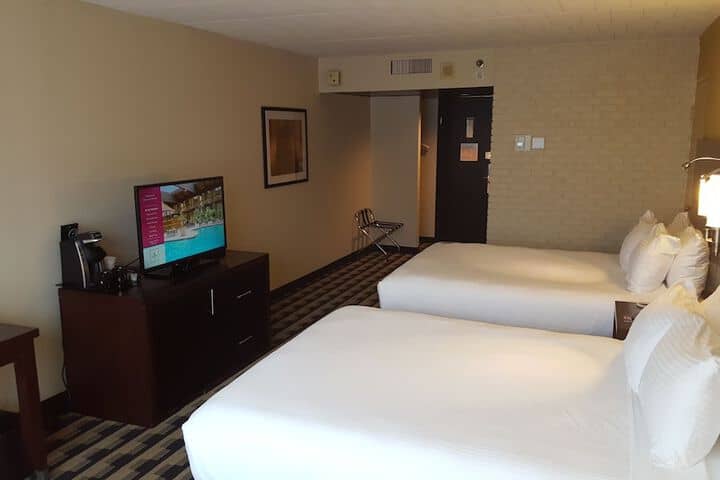 Room 9 of 42